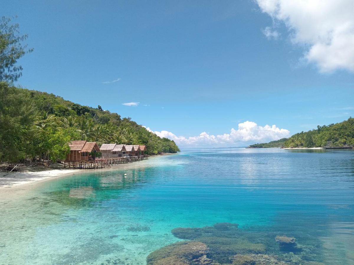 Meos Ambower Homestay Raja Ampat Fam Екстериор снимка