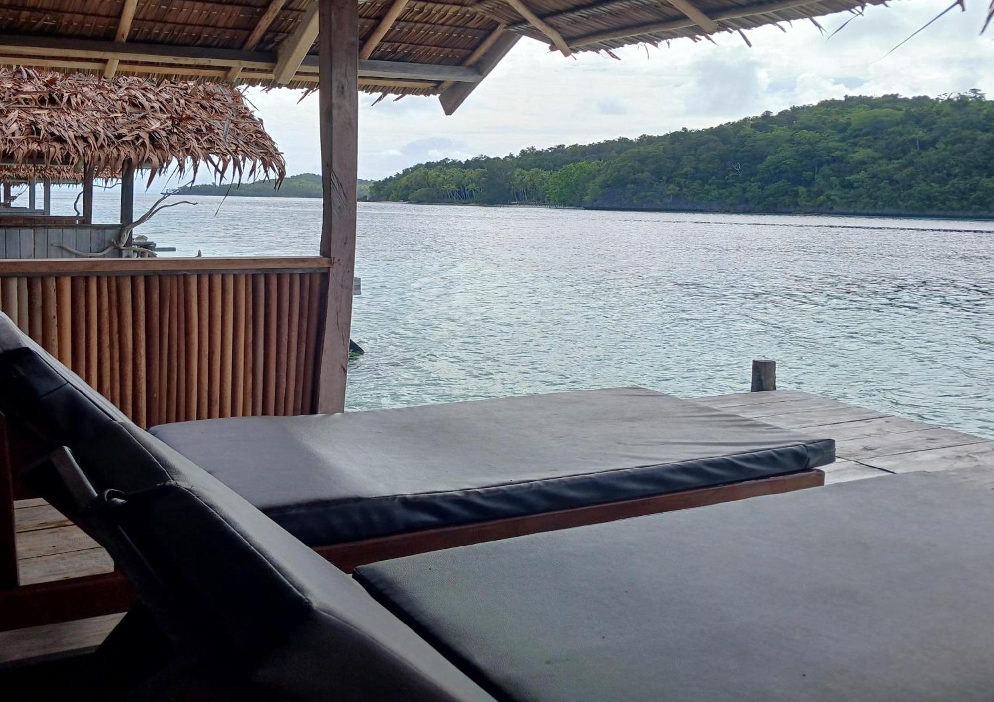 Meos Ambower Homestay Raja Ampat Fam Екстериор снимка