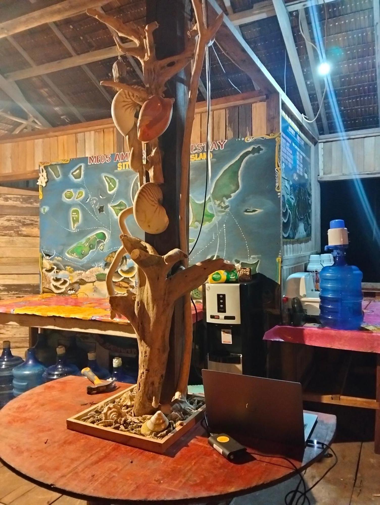 Meos Ambower Homestay Raja Ampat Fam Екстериор снимка